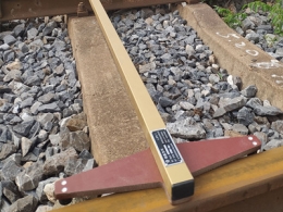 Railway Track Sqaure Ruler