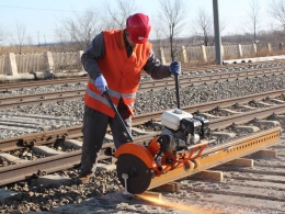 NQG-5.1 Lightweight Rail Cutting Machine